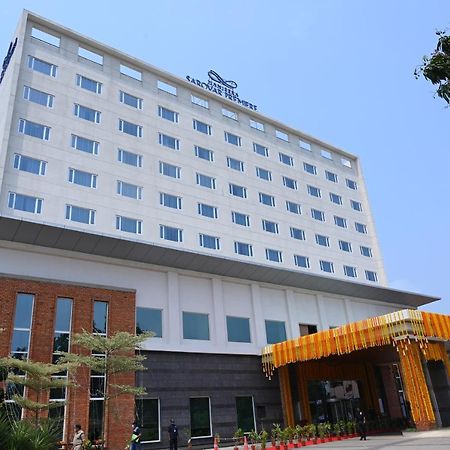 Manjeera Sarovar Premiere Hotel Rājahmundry Buitenkant foto
