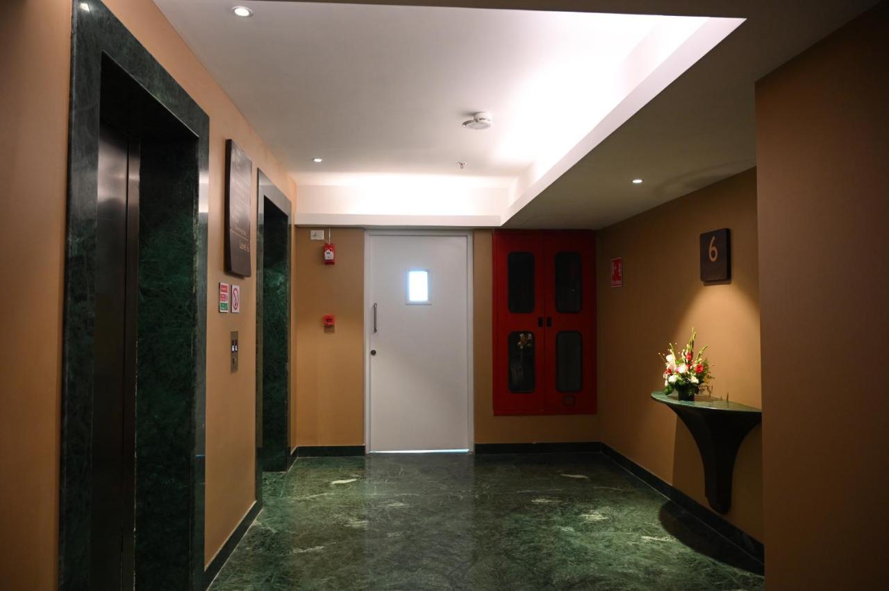 Manjeera Sarovar Premiere Hotel Rājahmundry Buitenkant foto