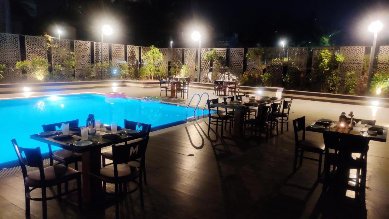 Manjeera Sarovar Premiere Hotel Rājahmundry Buitenkant foto